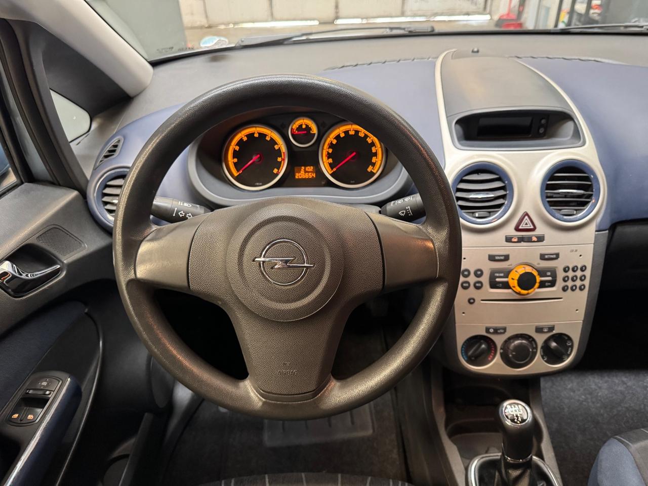 Opel Corsa 1.2 5 porte Cosmo