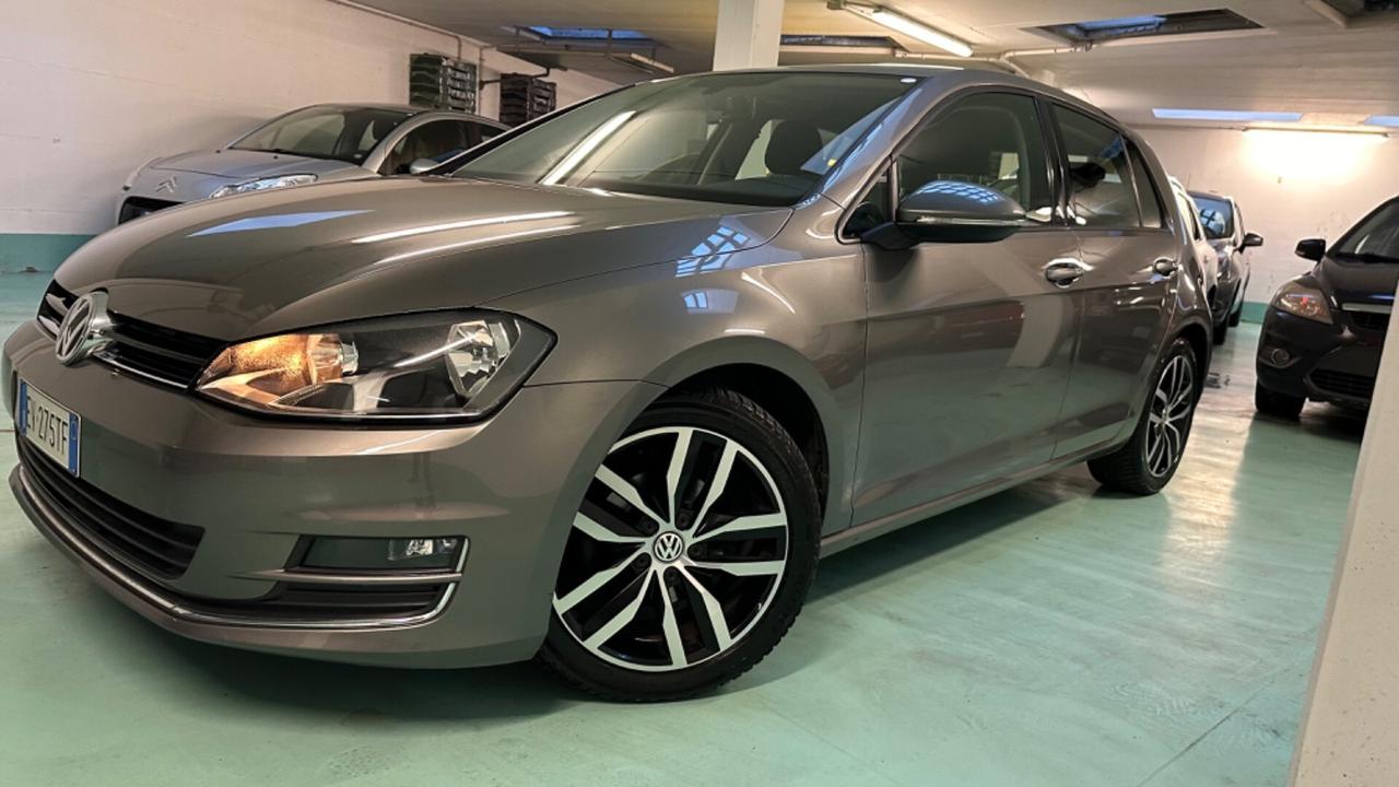 Volkswagen Golf 2.0 TDI 5p. Highline BlueMotion.o.k. neopatentati