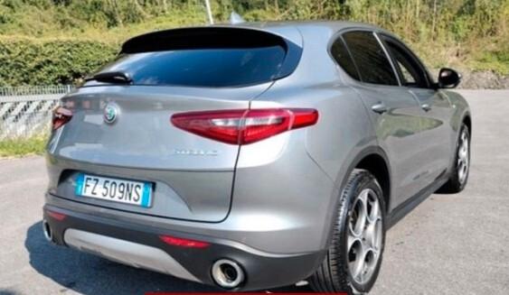 Alfa Romeo Stelvio 2.2 Turbodiesel 160 CV AT8 RWD