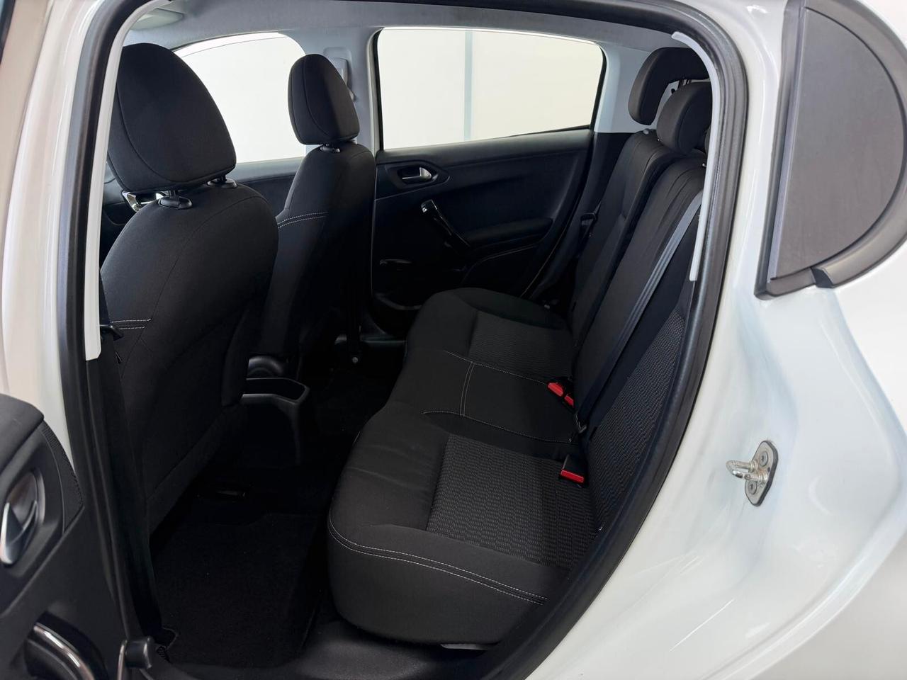 PEUGEOT 208 1.6 DIESEL 75CV