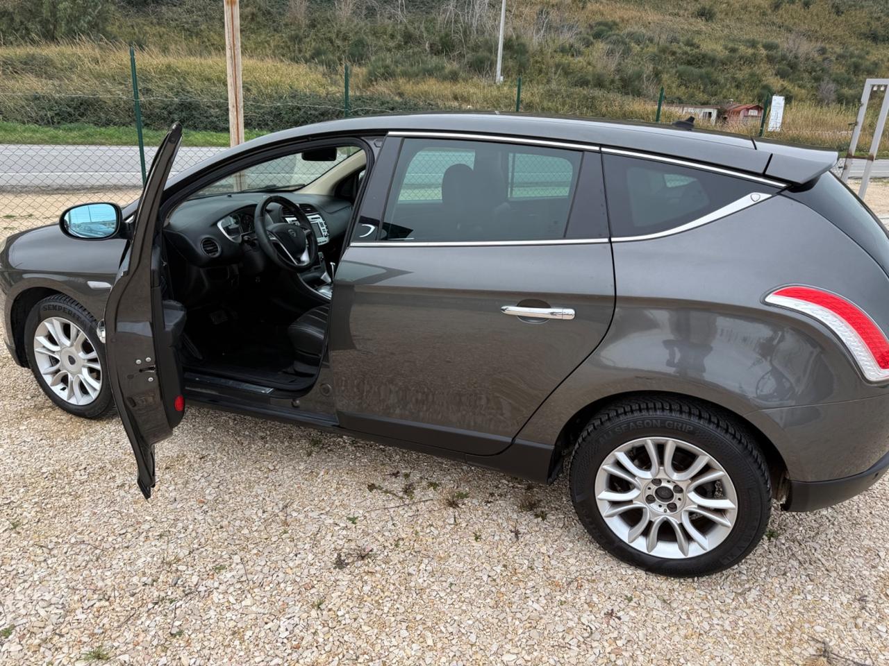 Lancia Delta 1.6 AUTOMATICA MOTORE NUOVO PERMUTE