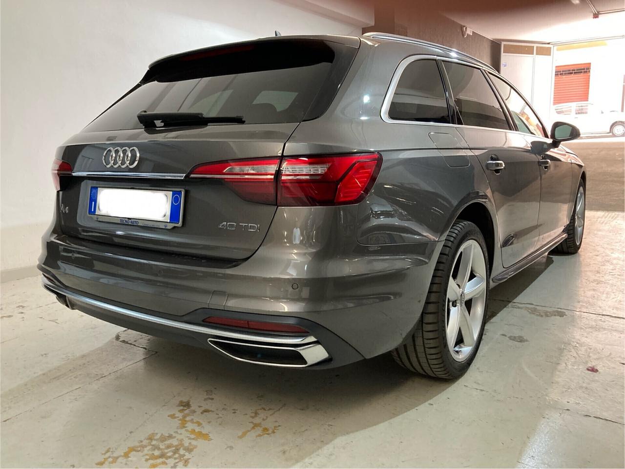 Audi A4 40 TDI S tronic Business