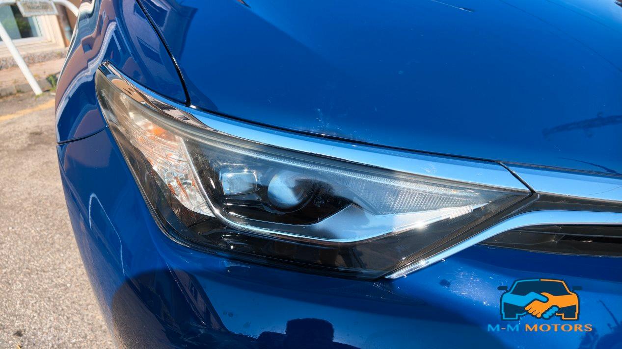 Toyota Auris 5 Porte Auris 1.8h Lounge cvt