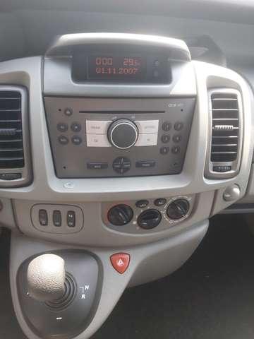 Opel Vivaro 8 posti automatico