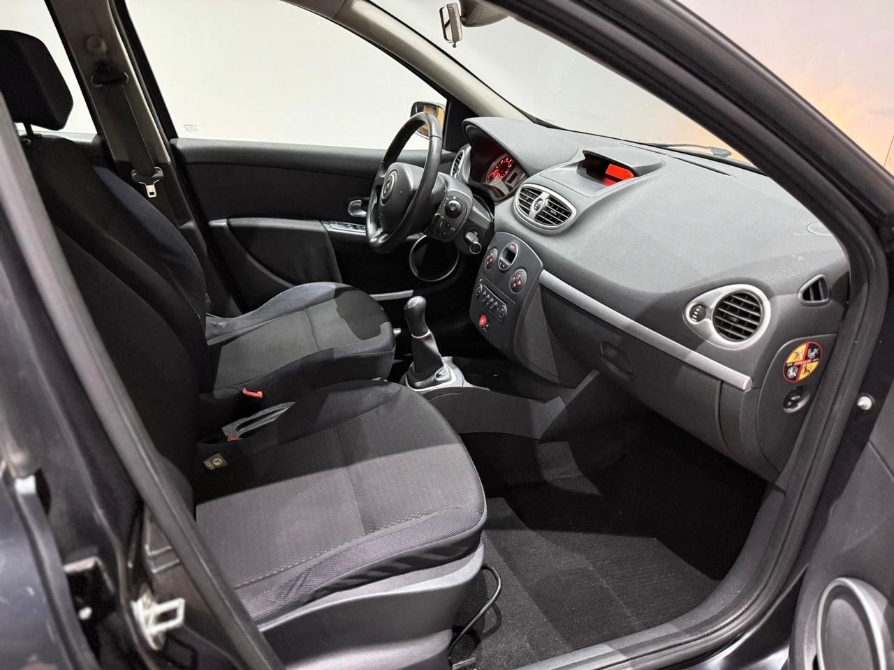 Renault Clio 1.2 (55cv/75kw) 16v Per Neopatentati