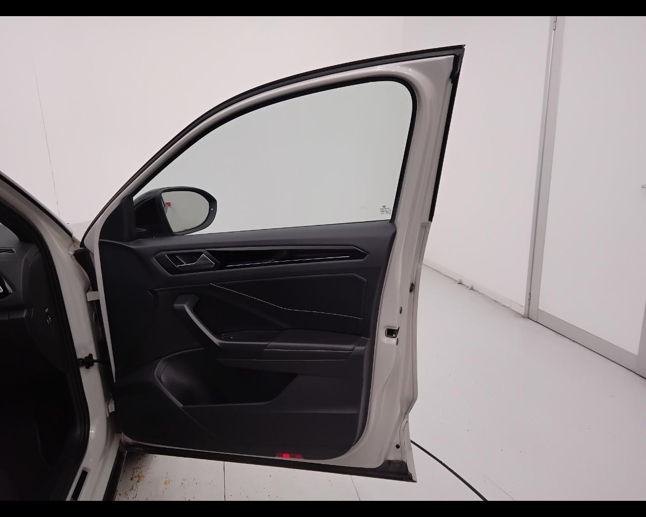 VOLKSWAGEN T-Roc I 2022 - T-Roc 1.0 tsi R-Line 110cv