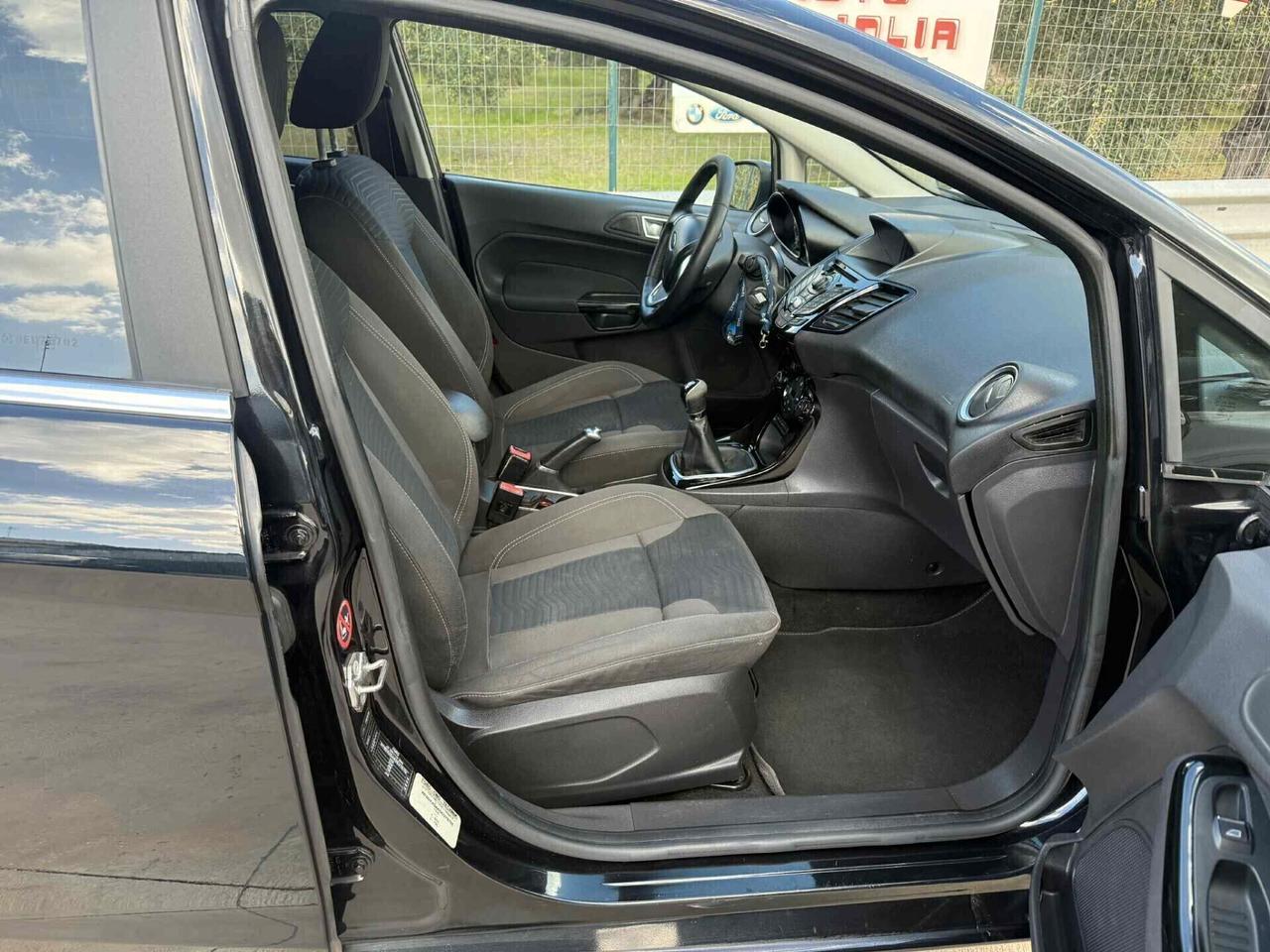 Ford Fiesta 1.4 5p. Bz.- GPL Titanium 163000KM 2013