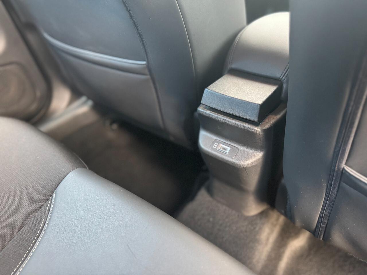 Jeep Avenger 1.2 Turbo 100 CV Summit