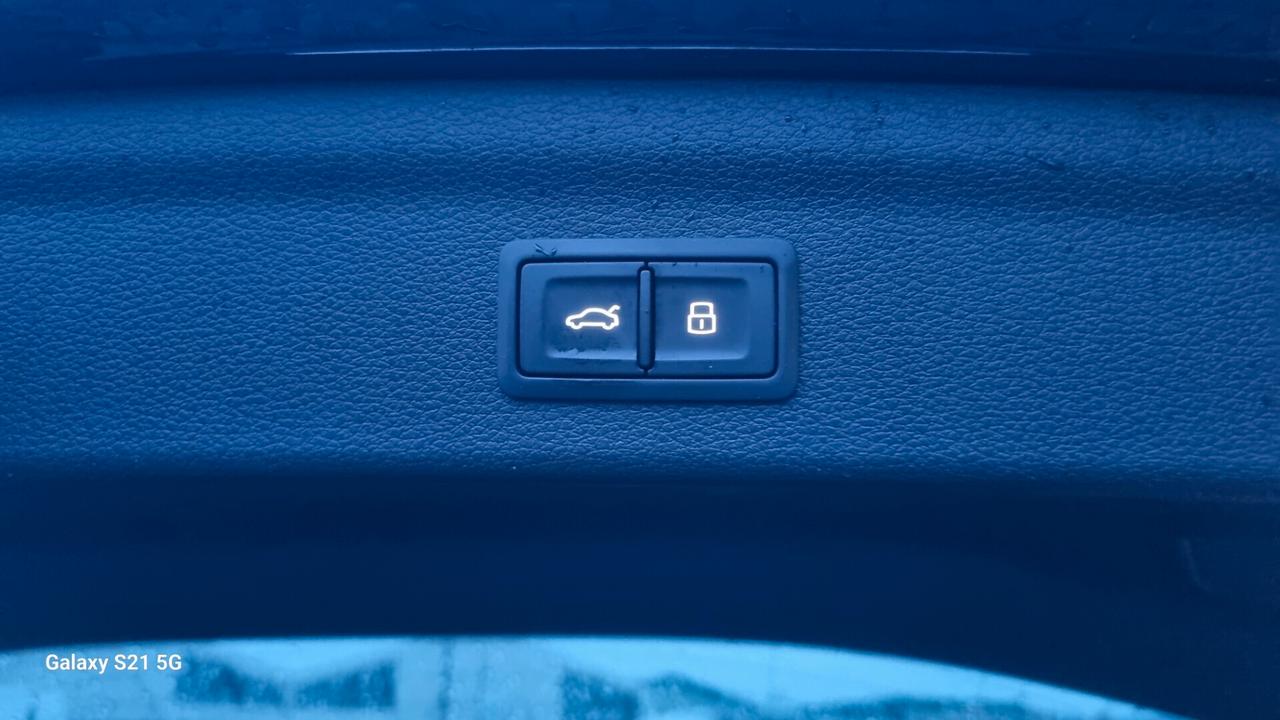 Audi Q3 35 TDI quattro S tronic Business Advanced