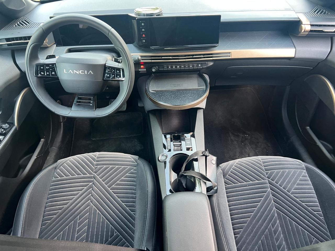 LANCIA NUOVA YPSILON IBRIDA LX 1.2 100CV