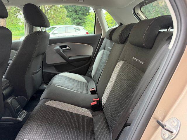 VOLKSWAGEN Polo Cross 1.4 TDI 90CV 5 PORTE UNIPROPRIETARIO SENSORI PARCH