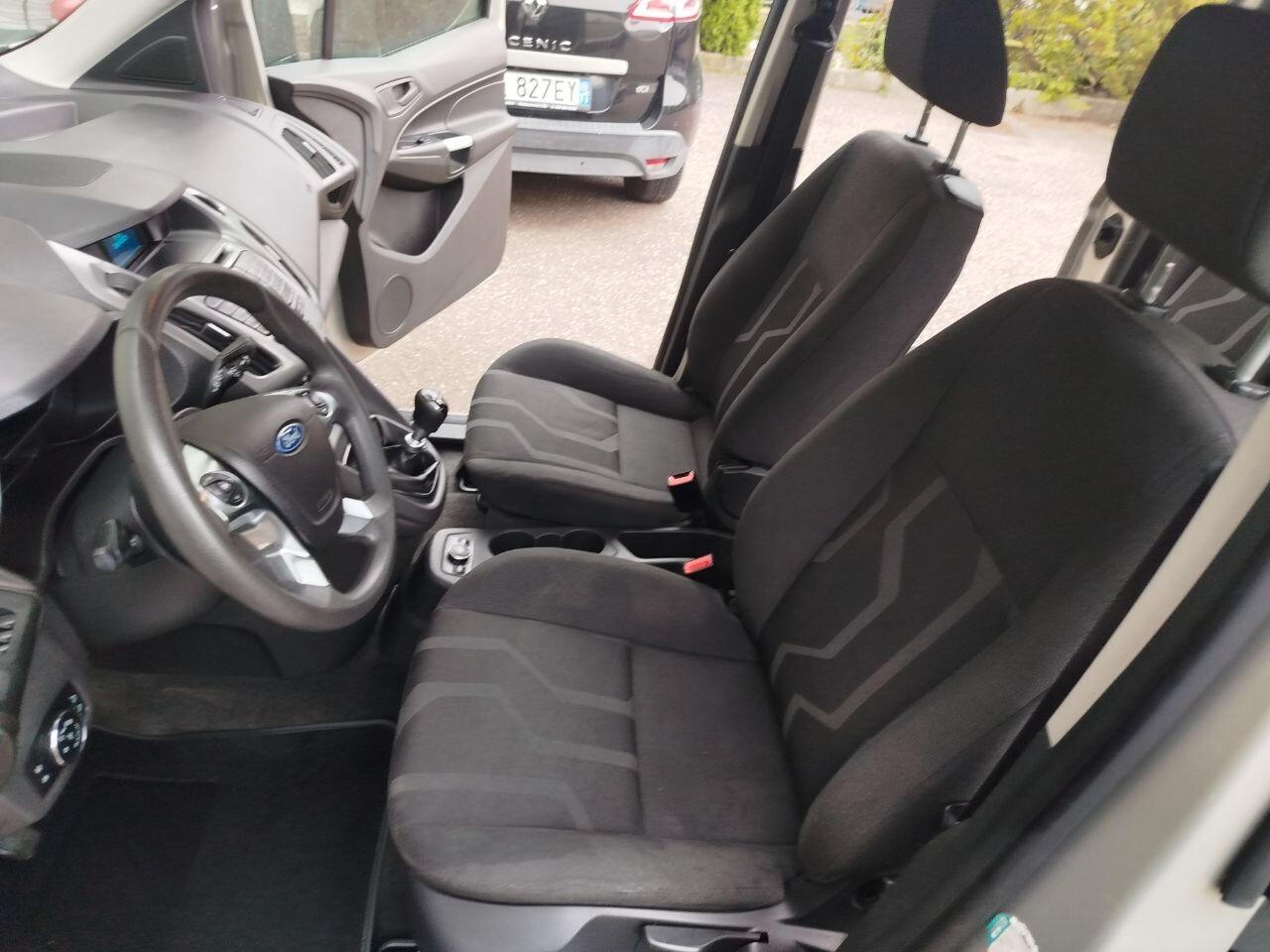 Ford Tourneo Connect Connect7 1.6 TDCi 115 CV Plus 7 POSTI