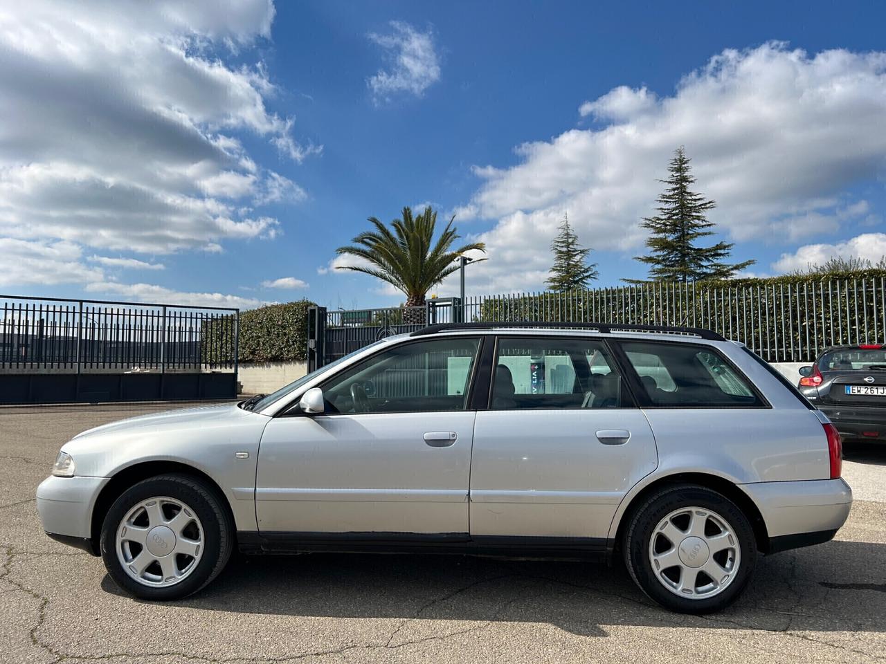 Audi A4 1.9 TDI 110cv Avant Advance - 2000