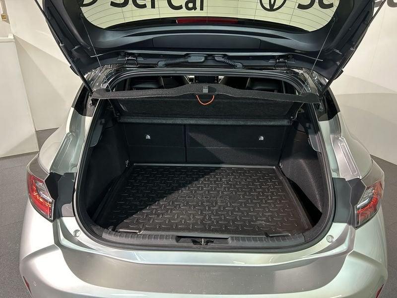 Toyota Corolla 2.0 Hybrid Lounge AREA C FREE