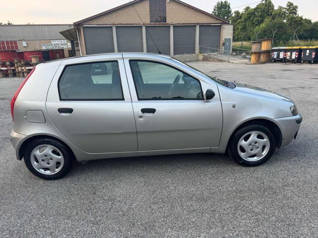 FIAT Punto neopatentati Stupenda 1.2i 16V cat 5P HLX