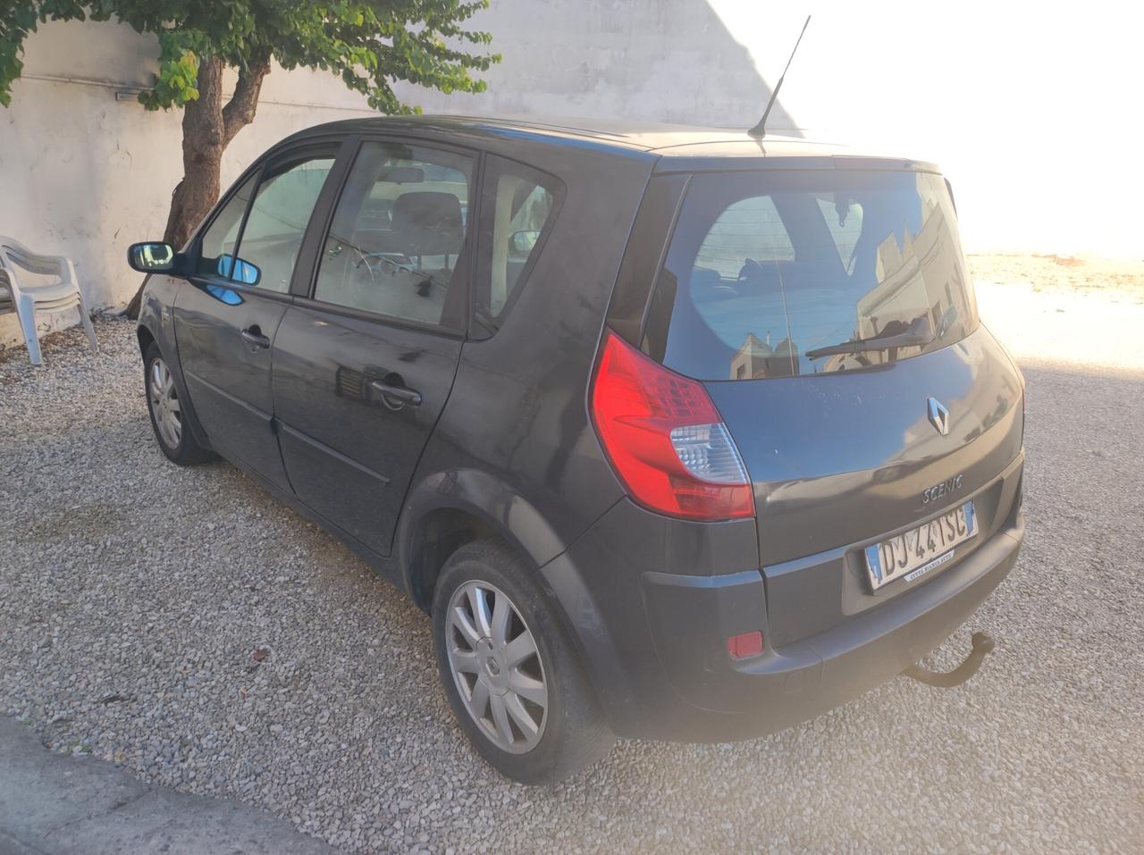 Renault Scenic Scénic 1.5 dCi/105CV Dynamique