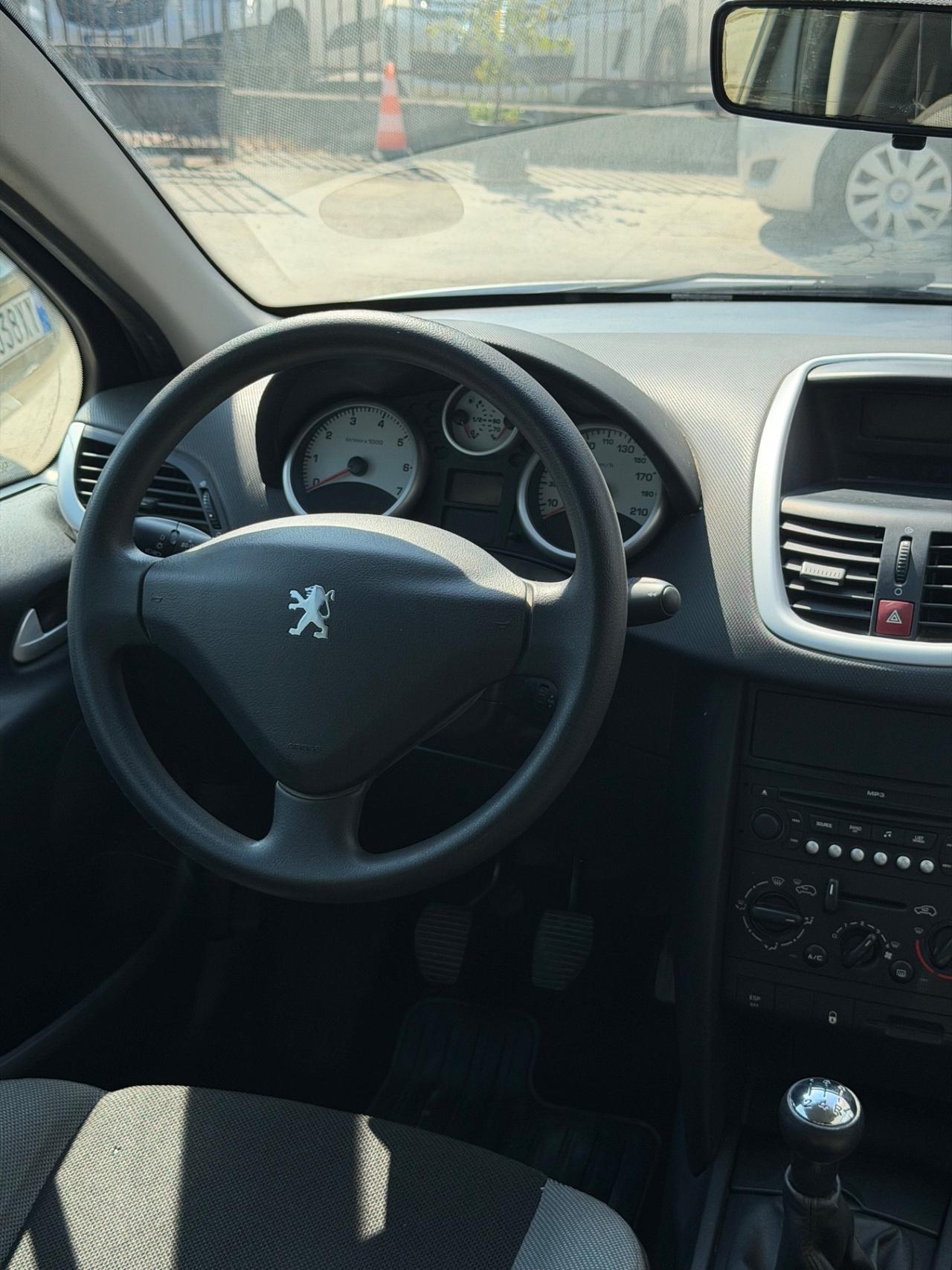 Peugeot 207- 1.4 75CV-Cinghia eseguita-Neopatentati-Garanzia 12mesi