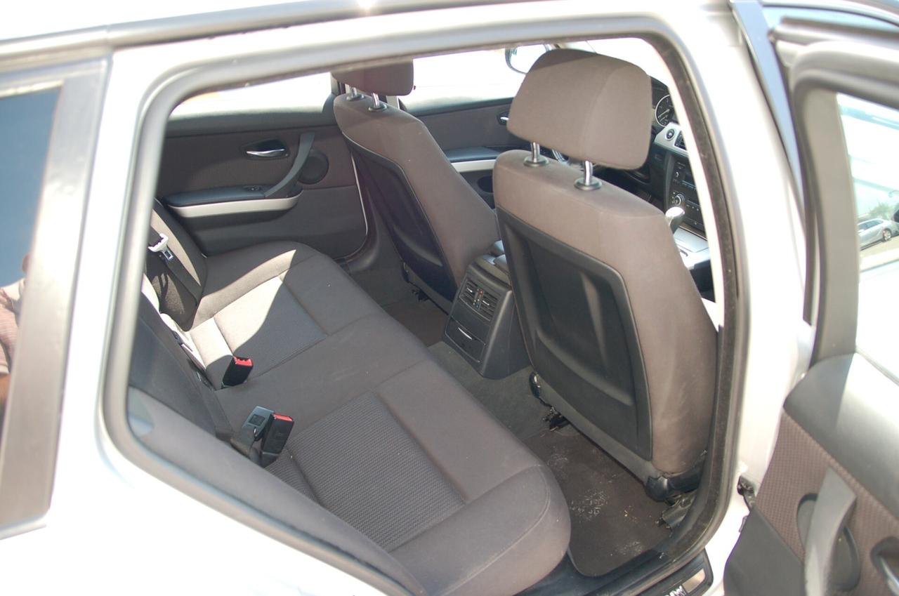 Bmw 320 320d cat xDrive Touring Attiva