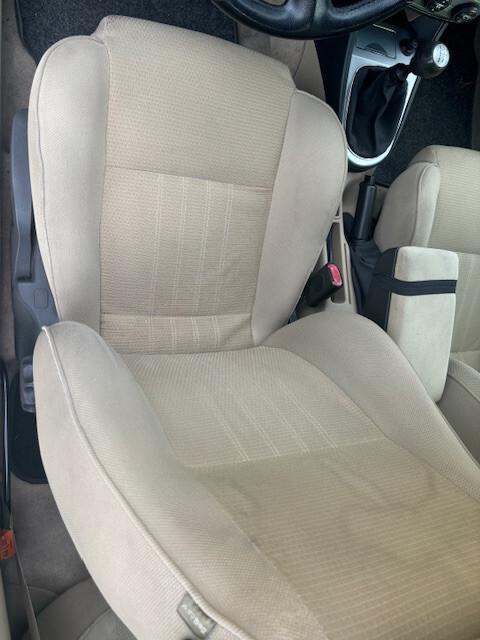 Alfa Romeo 147 1.9 JTD M-JET 16V 5 porte Dist.