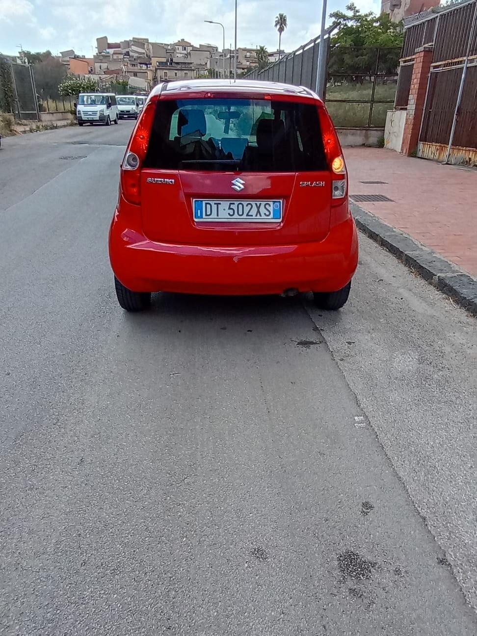 Suzuki Splash 1.0 L