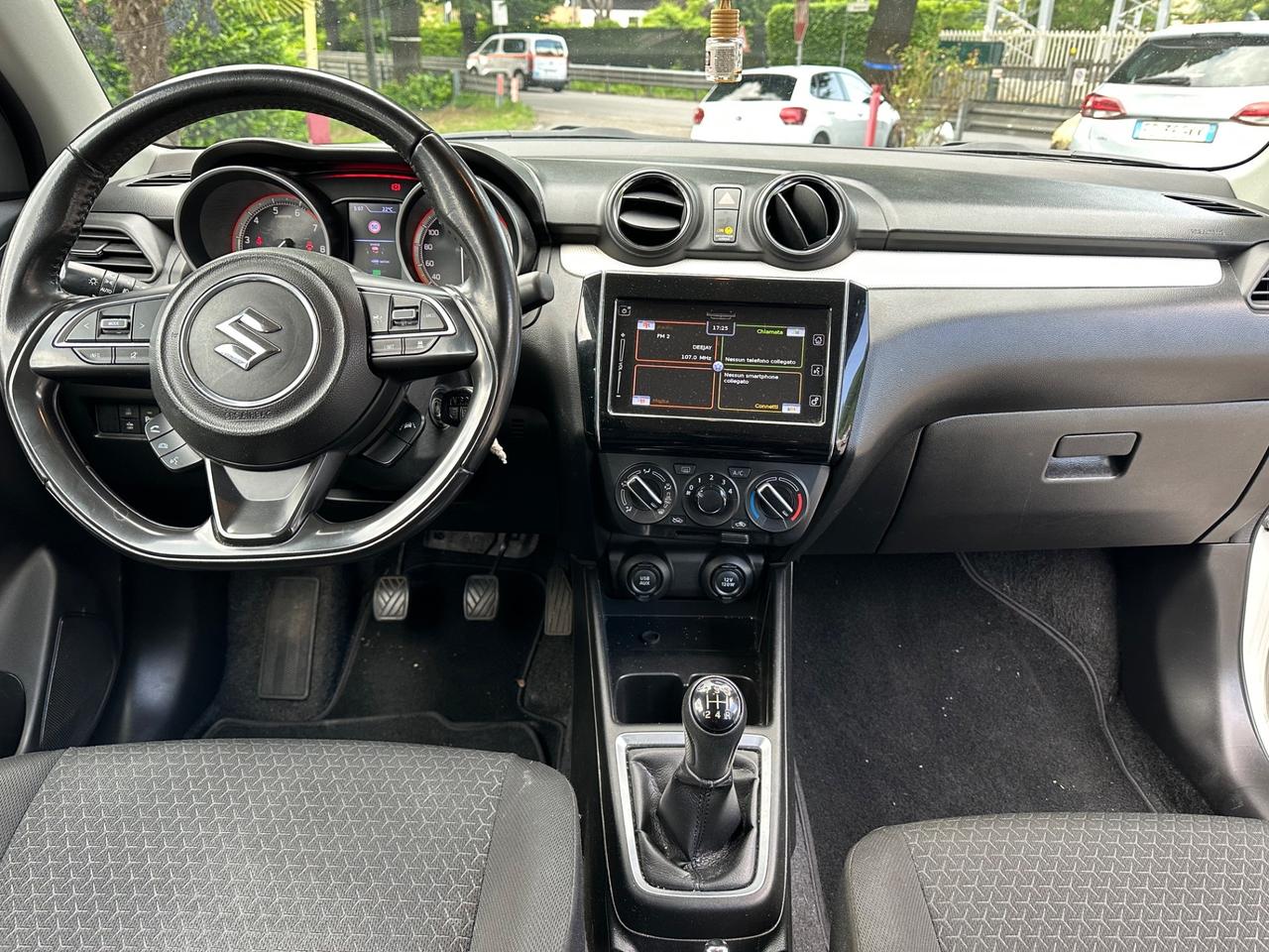 Suzuki Swift 1.2 Hybrid Top