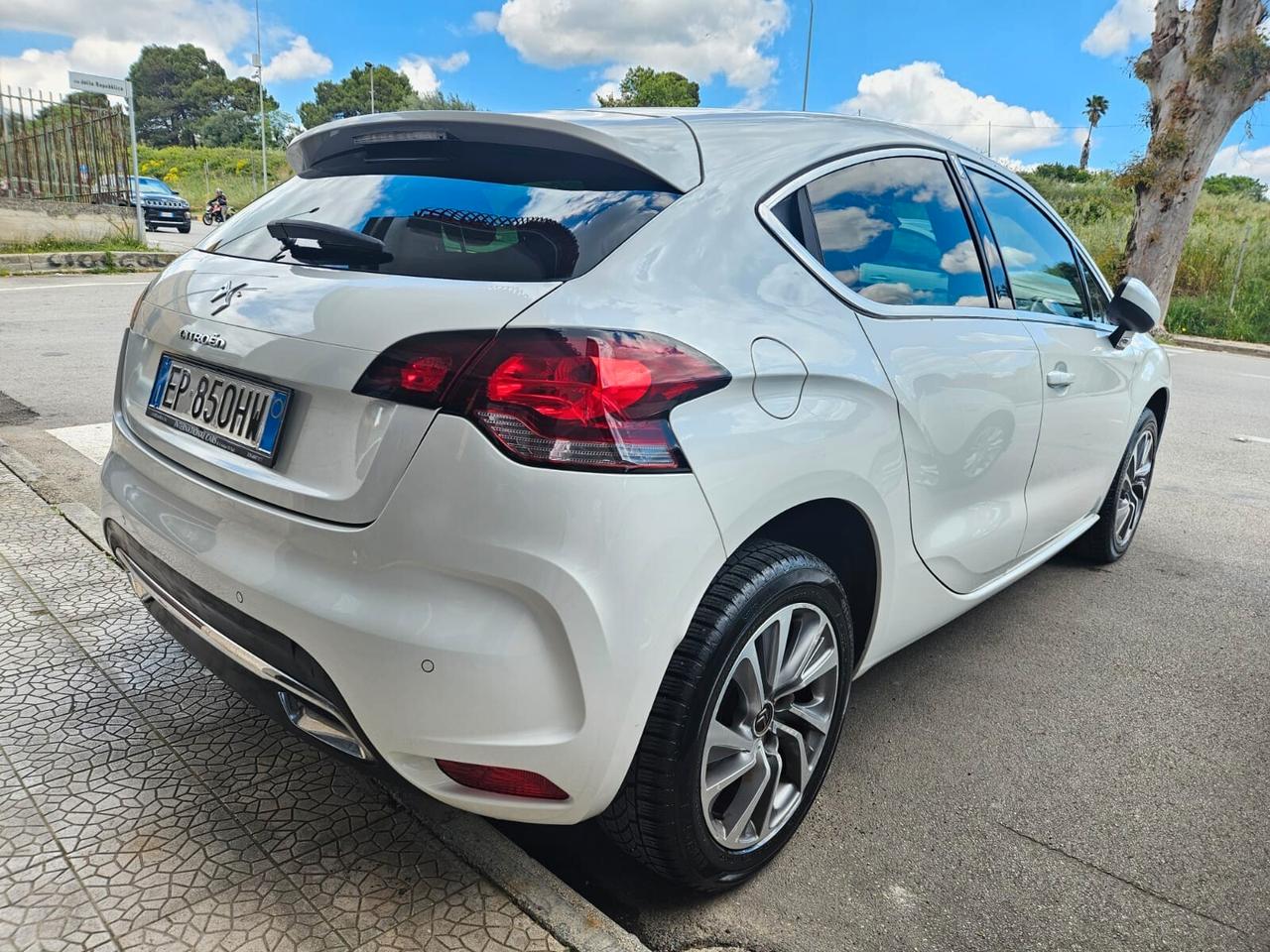 DS4 1.6 HDI 115cv Sport Chic FULL