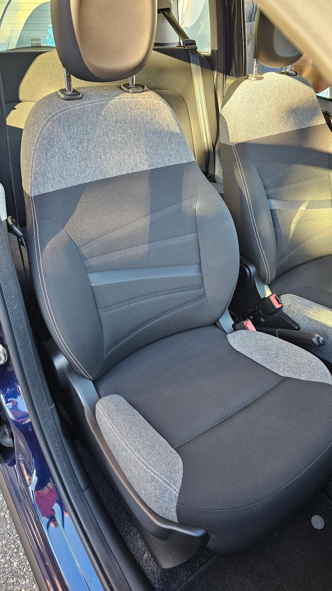 Fiat Panda 1.0 FireFly S&S Hybrid City Cross UNIPRO' NO NOLEGGIO