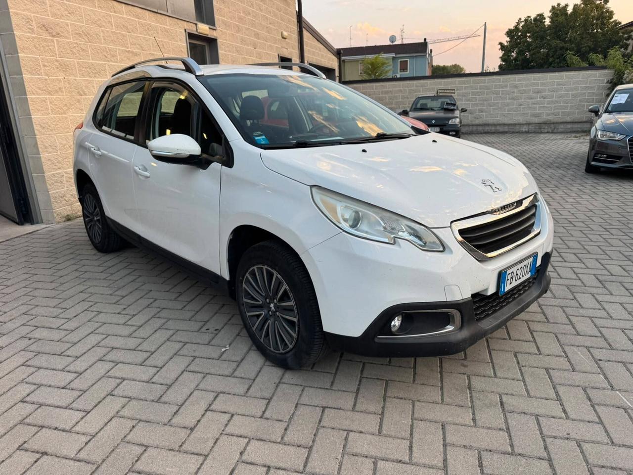 Peugeot 2008 BlueHDi 120 S&S Allure
