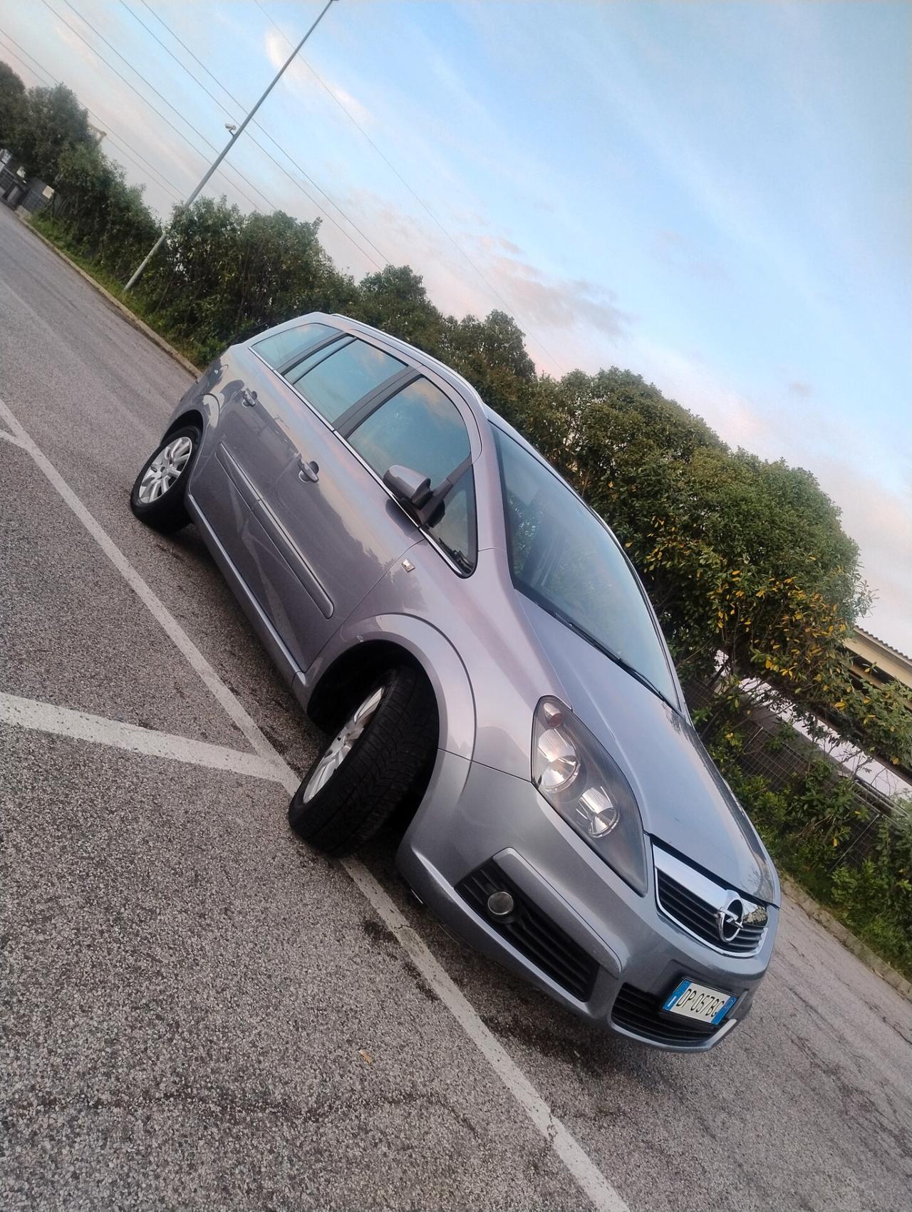 Opel Zafira 1.9 CDTI 120CV Enjoy