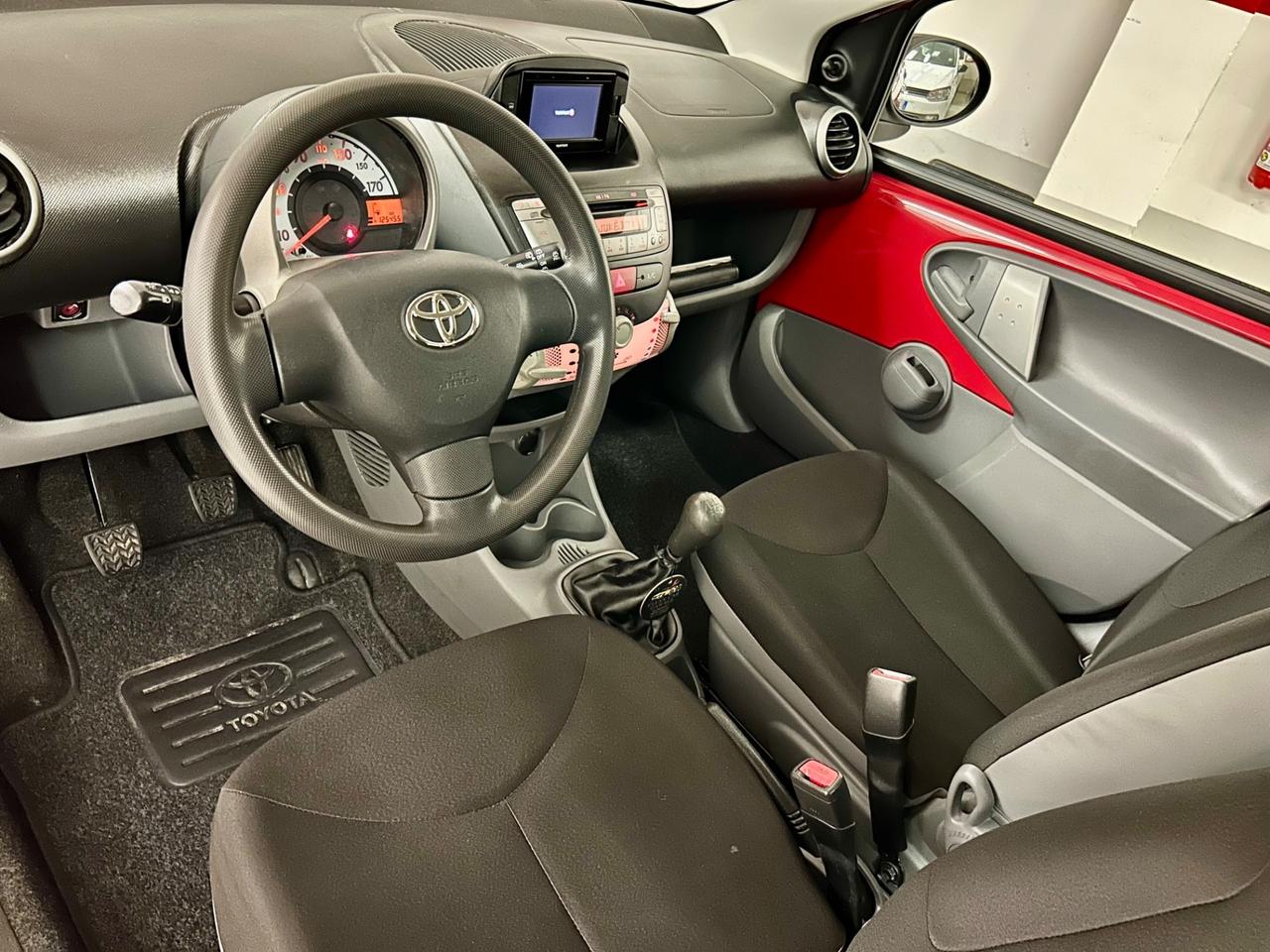 Toyota Aygo 1.0 12V VVT-i 5 porte Sol Connect