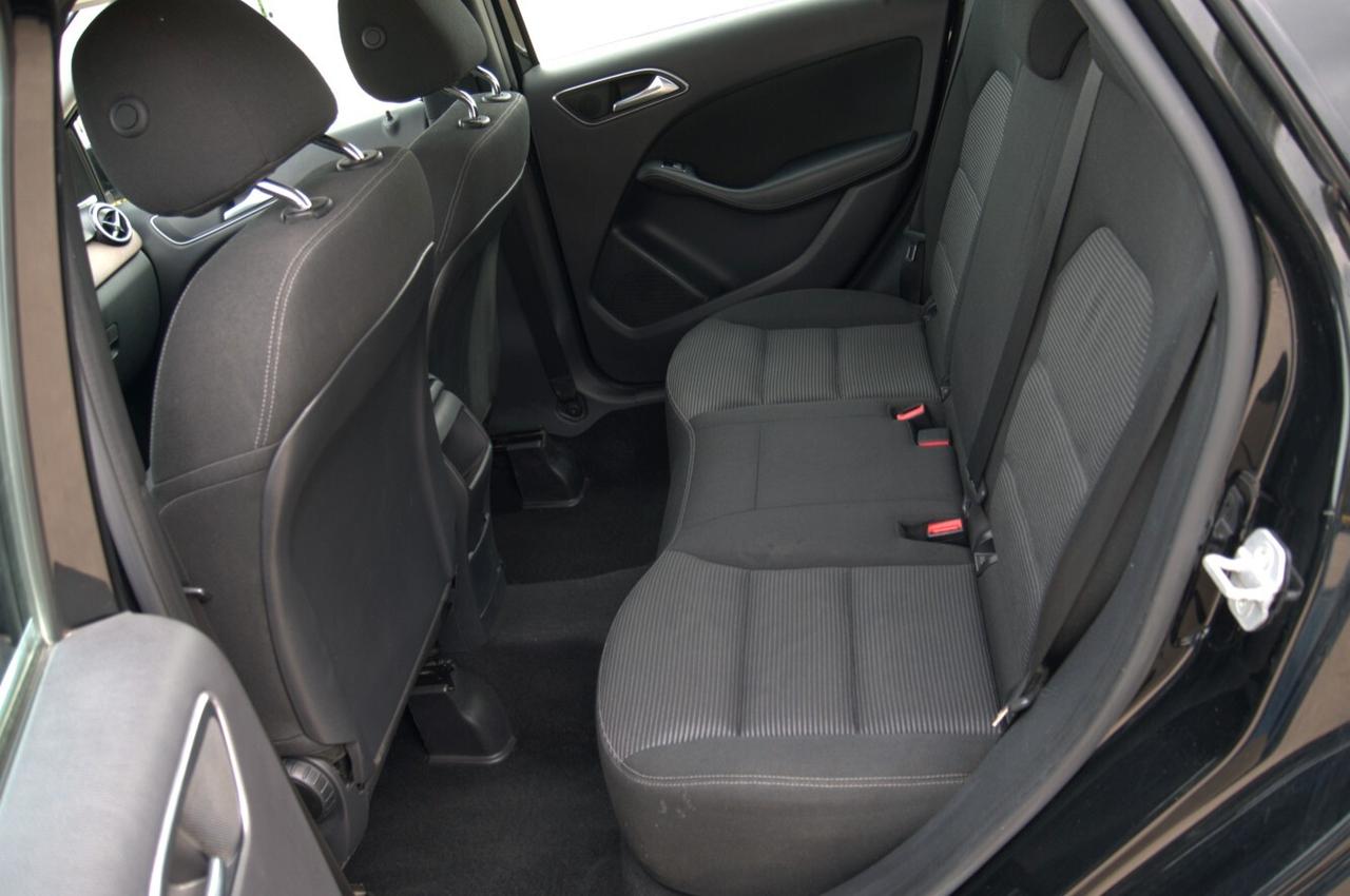 Mercedes-benz B 180 d Business