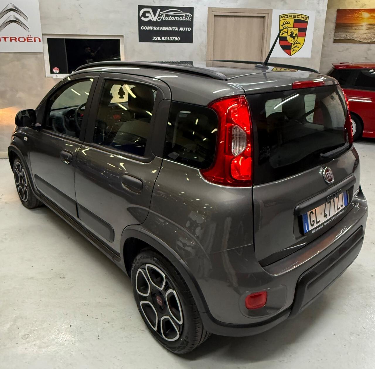 Fiat Panda Hybrid 30.000 km