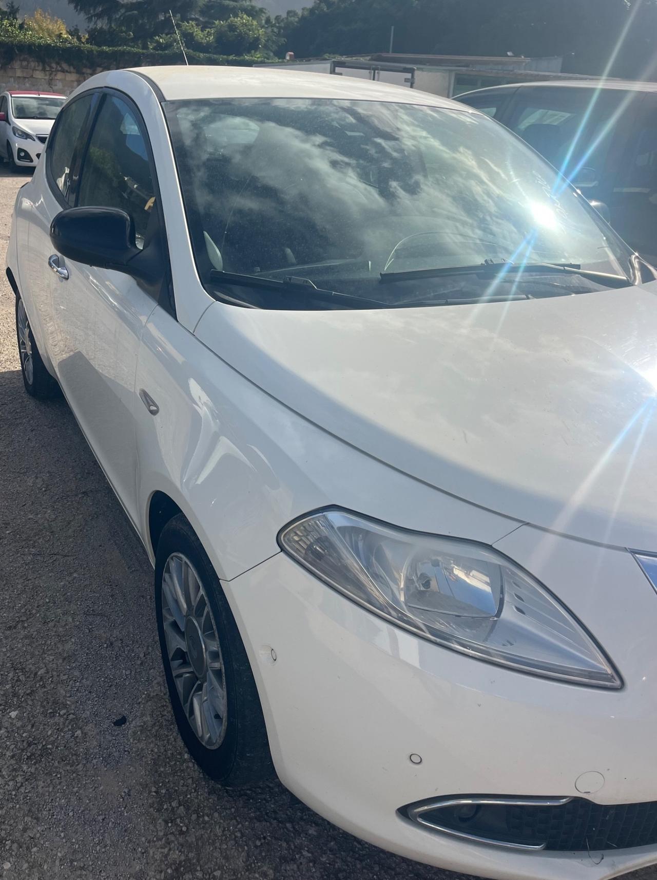 Lancia Ypsilon 1.3 MJT 16V 95 CV 5 porte S&S Gold