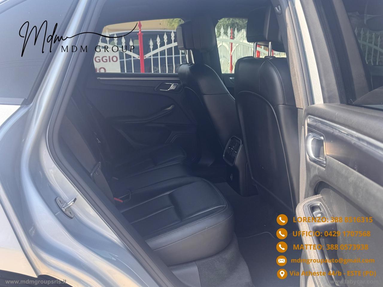 PORSCHE Macan 2.0