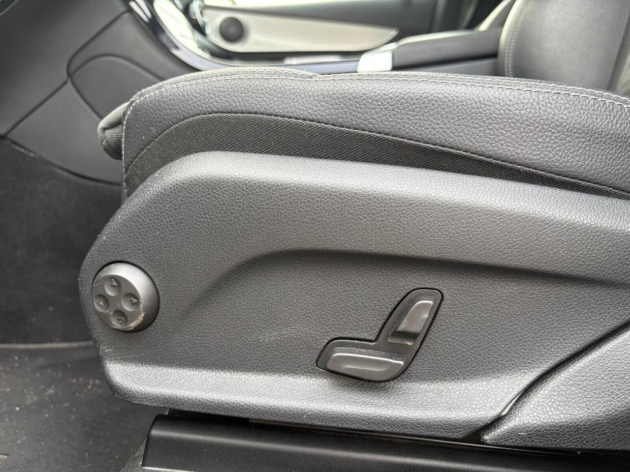 Mercedes-benz GLC 220 COUPE 4MATIC NIGHT EDITION P