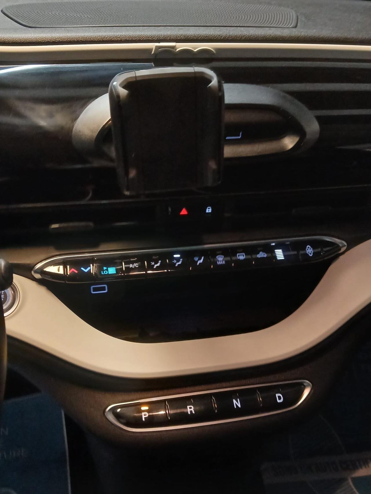 Fiat 500 500e Berlina 42 kWh La Prima