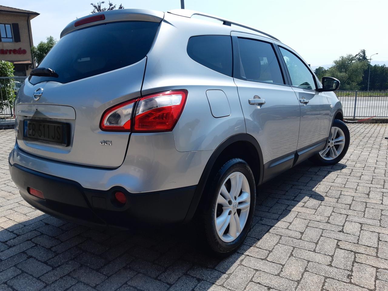 Nissan Qashqai Qashqai+2 2.0 dCi DPF Tekna 4X4 C.AUTO.