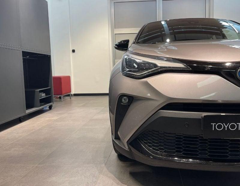 Toyota C-HR 2.0 Hybrid E-CVT Style