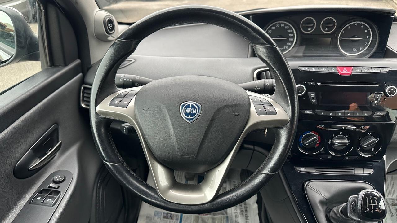 Lancia Ypsilon 1.2 69 CV 5 porte GPL Ecochic Gold