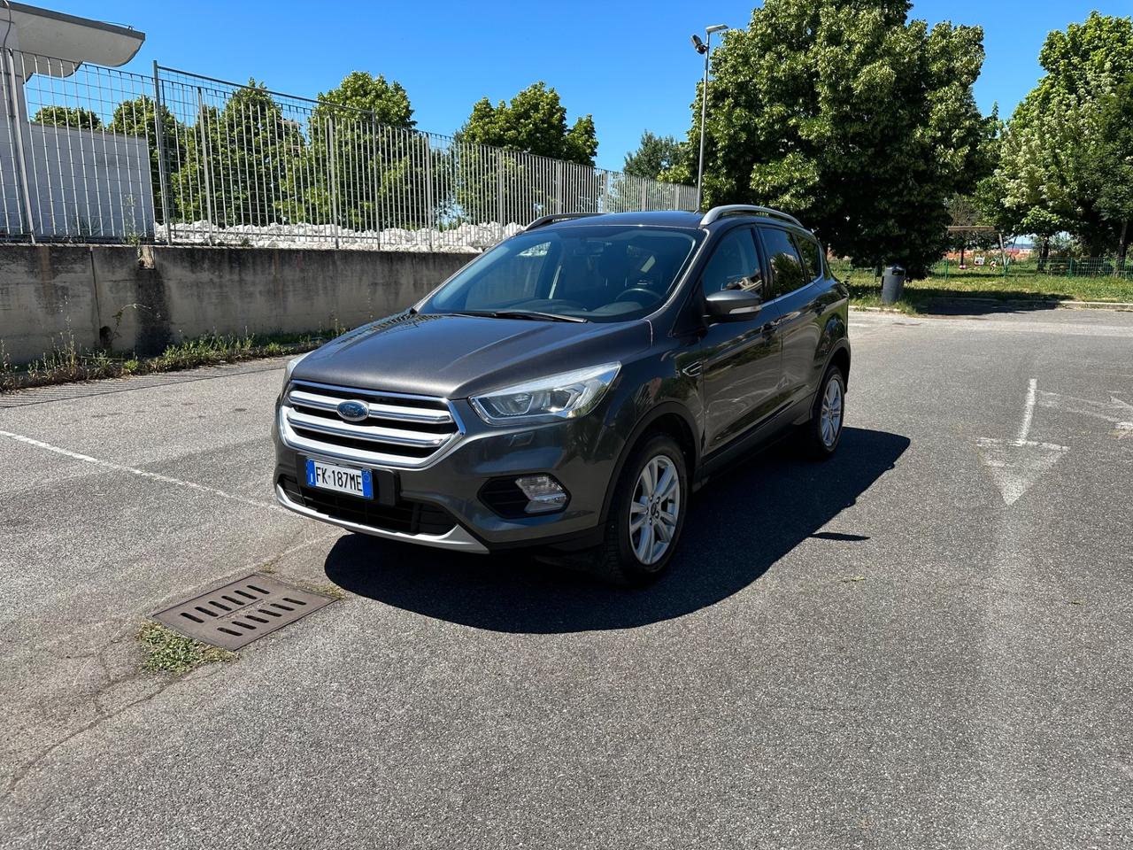 Ford Kuga 1.5 TDCI 120 CV S&S 2WD Powershift Titanium