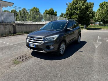 Ford Kuga 1.5 TDCI 120 CV S&S 2WD Powershift Titanium
