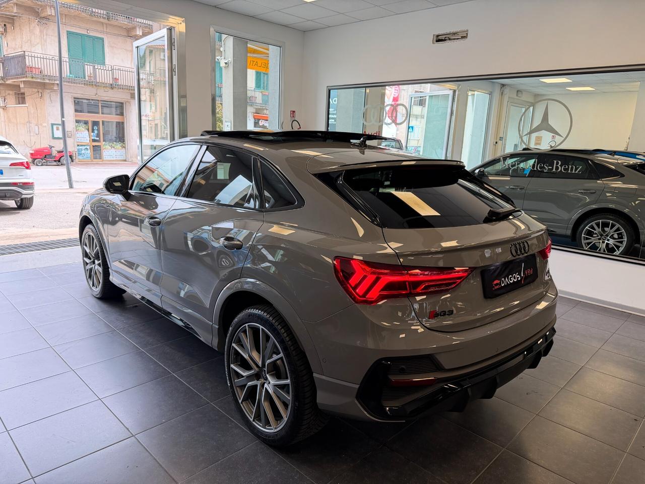 Audi Q3 SPB 40 TDI quattro S tronic Identity Black