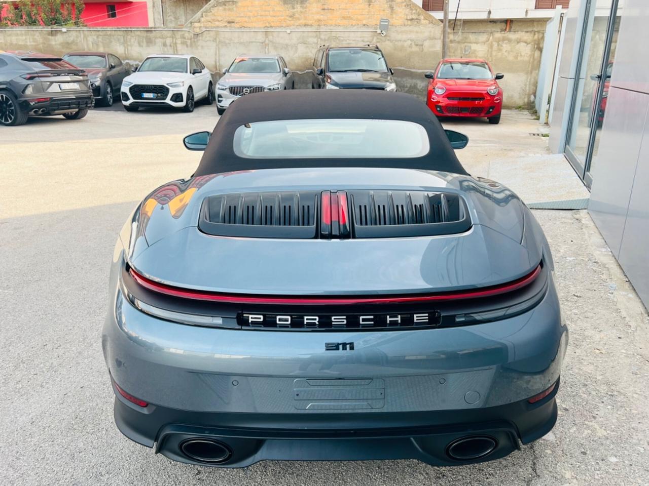 Porsche 992 Carrera Cabrio possibilità noleggio no scoring