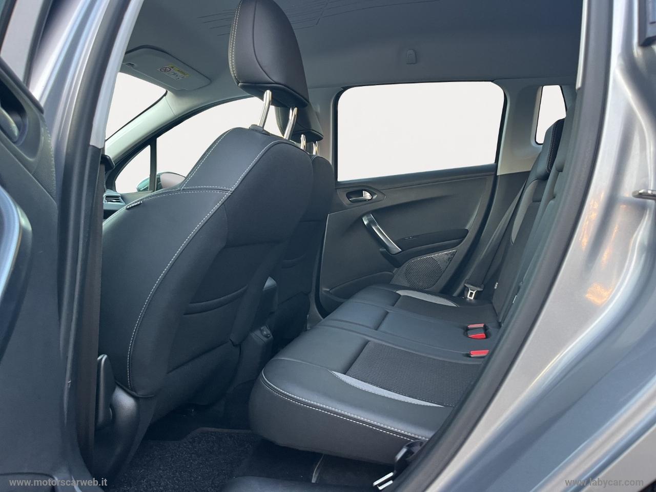 PEUGEOT 2008 BlueHDi 100 S&S Allure