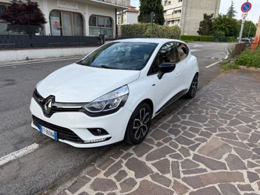 Renault Clio TCe 12V 75 CV 5 porte Moschino Life