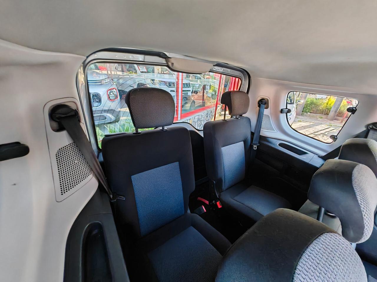 Fiat Doblo 1,6 diesel 03/2011 Cv90 SETTE POSTI