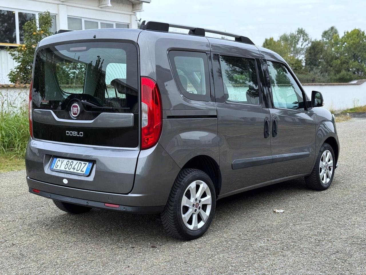 FIAT DOBLO 1.6 MJT XL PEDANA PER DISABILI