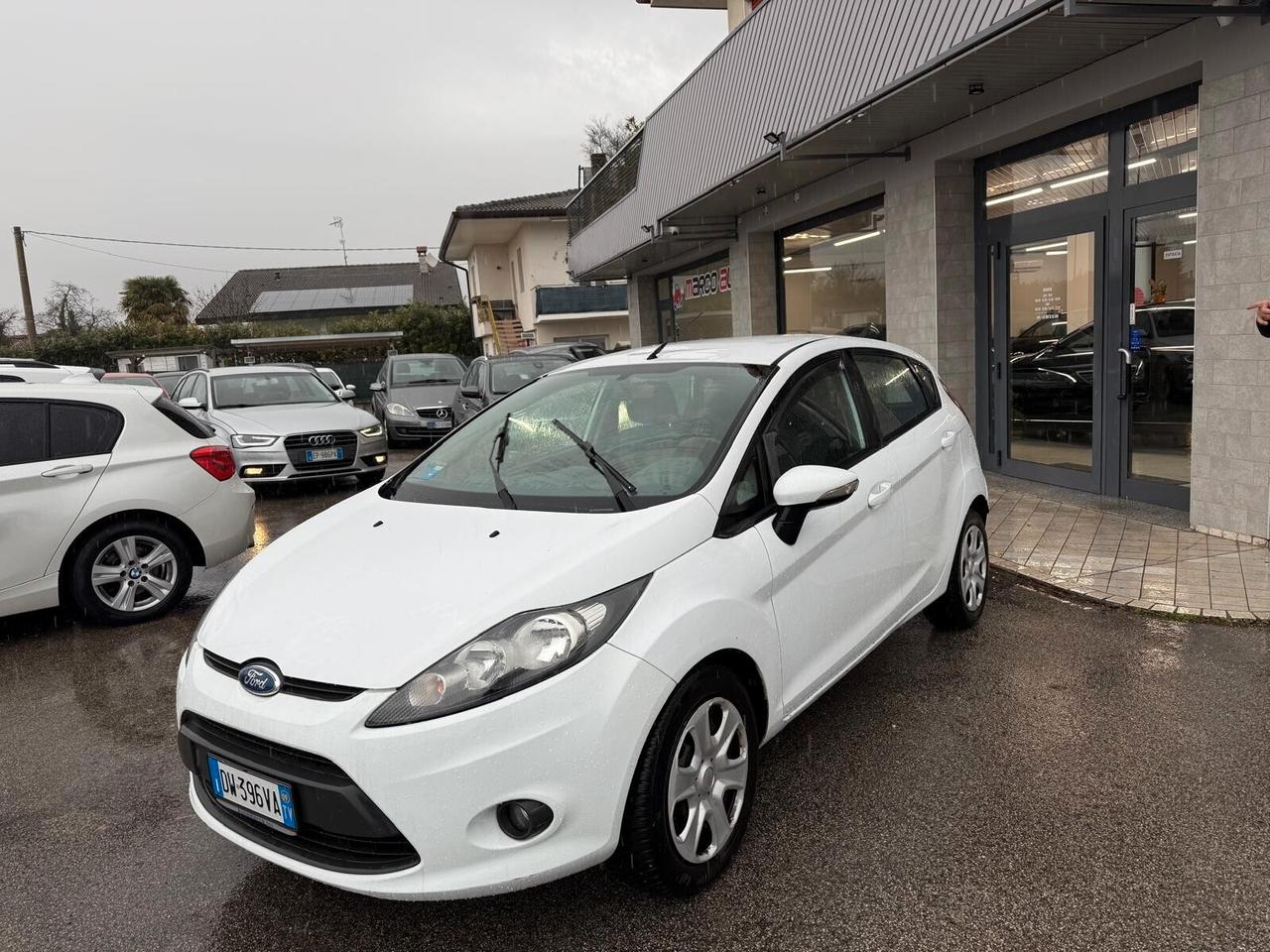 Ford Fiesta 1.2 Benzina Neopatentati
