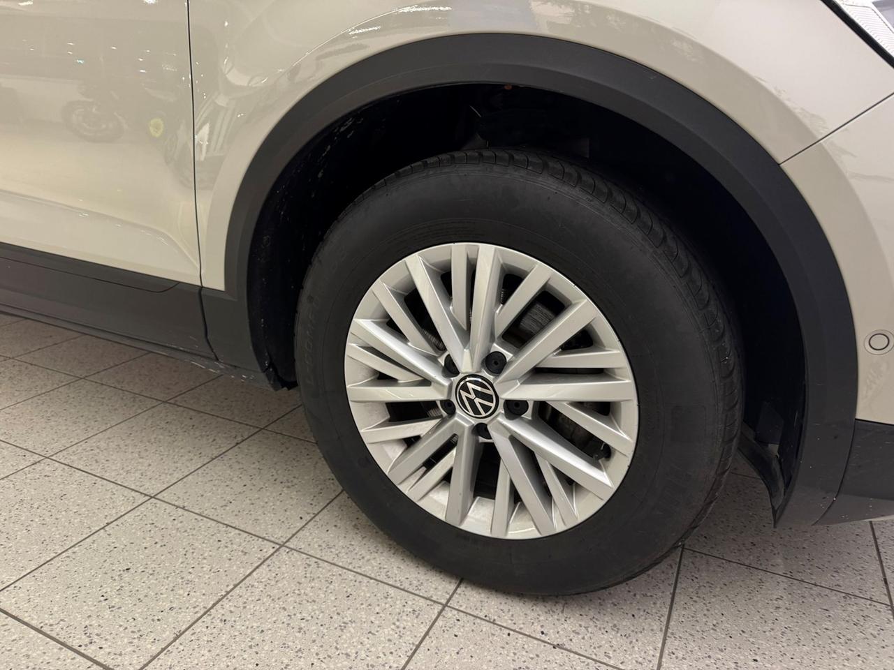 VOLKSWAGEN T-Roc 2022 1.0 tsi Life 110cv