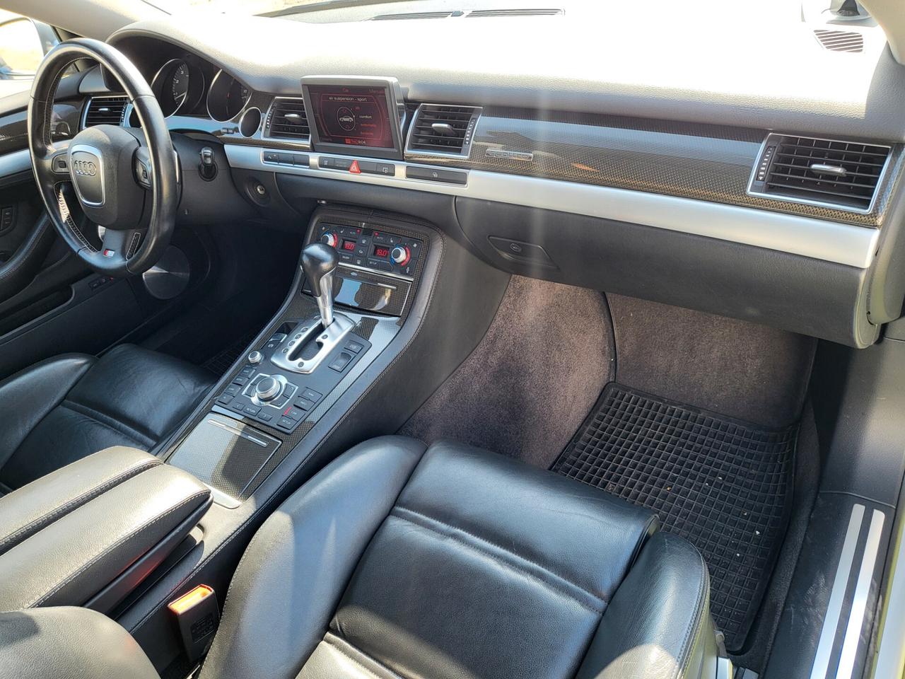 Audi A8 S8 5.2 V10 450cv. quattro tiptronic